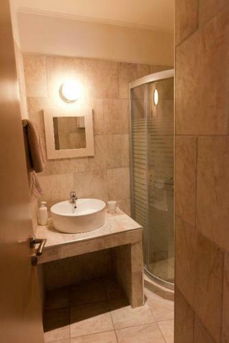 Hostal To Pandoxeio Tis Rinas