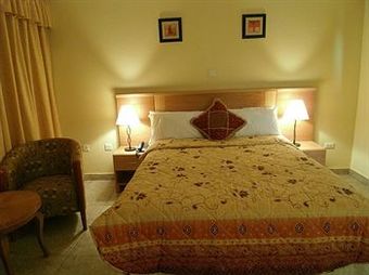 Rayporsh Hotel