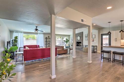 Contemporary Tucson Getaway With Private Pool!