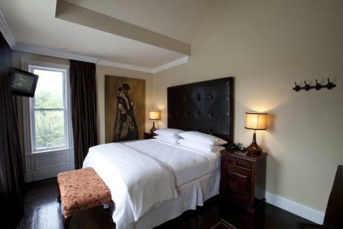Bed & Breakfast Dickson Street Inn