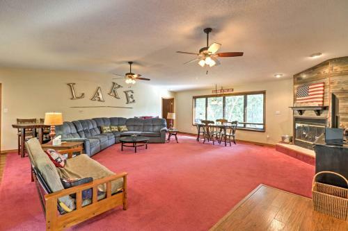 Waterfront Home On Lake Sherwood With Dock And Deck!