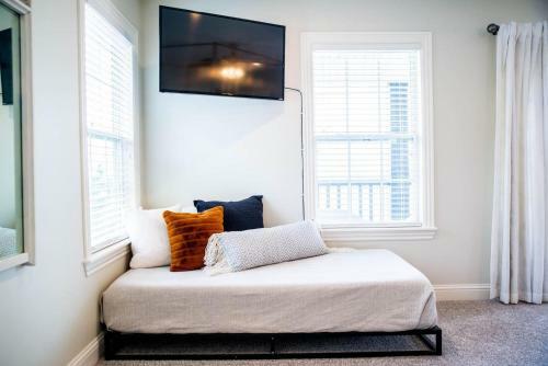 The Ritz - Centrally Located - Luxury Amenities