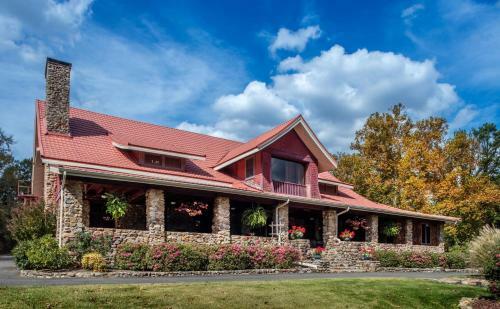 Hilltop Manor B&B
