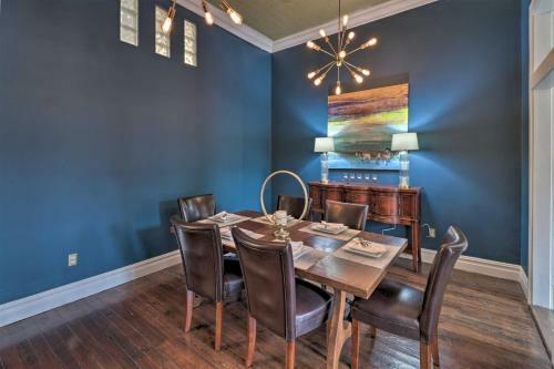 Apartamento Spacious Downtown Condo - 1 Block To Bathhouse Row