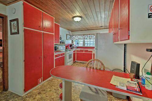 Cozy Home - 2 Mi To Bathhouse Row And Downtown!