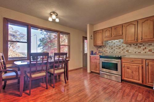 Spacious Getaway With Game Room And Norfork Lake View!