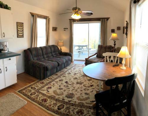 Mountain View Guest Motel/rv Park