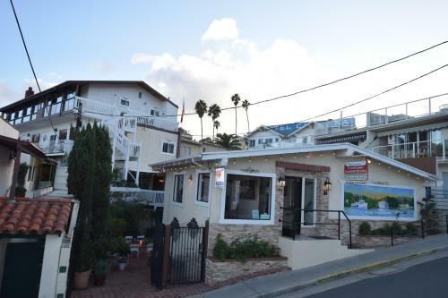 Bed & Breakfast Catalina Courtyard Suites