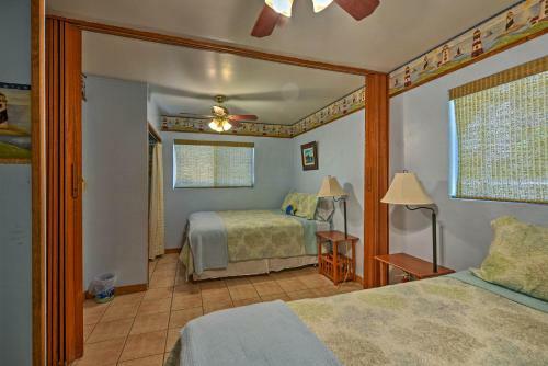 Catalina Island Duplex - Steps To Beach And Pier!