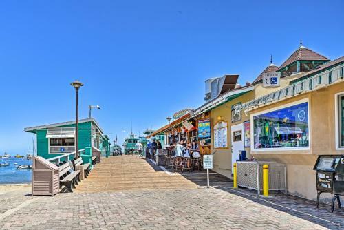 Catalina Island Duplex - Steps To Beach And Pier!