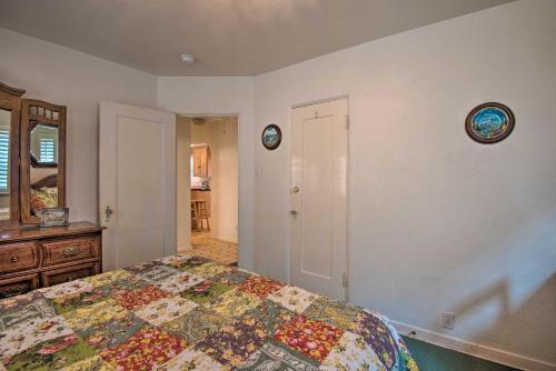 Catalina Getaway Walkable Location