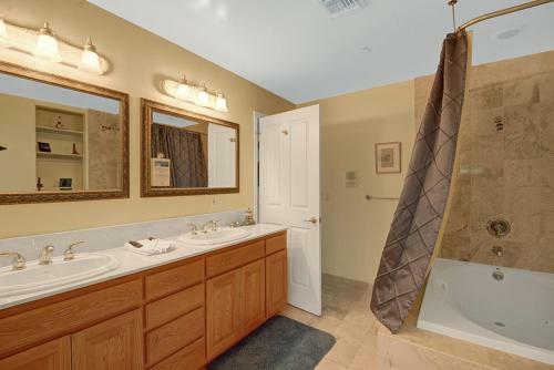 Avalon Large Homes By Catalina Vacations
