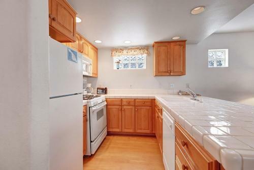 Avalon Large Homes By Catalina Vacations