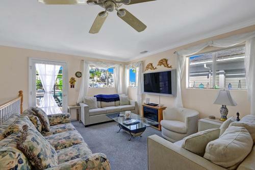 Avalon Large Homes By Catalina Vacations