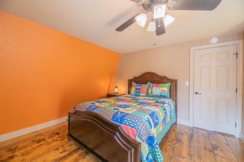 Gold Mountain Getaway