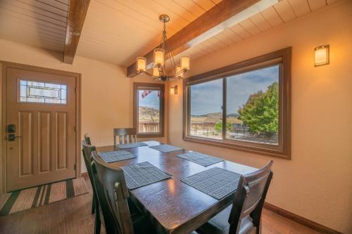 Gold Mountain Getaway