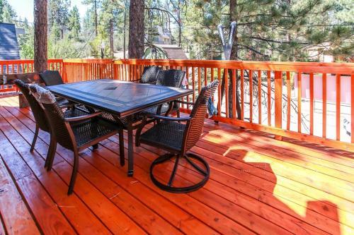 Serrano Cabin-1823 By Big Bear Vacations