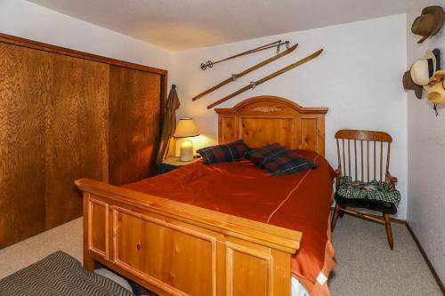 Serrano Cabin-1823 By Big Bear Vacations