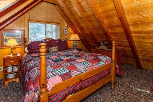 Tranquil Mountain Cabin