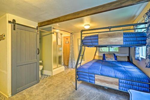 Riverfront Cottage In Redwoods With Decks And Beach!