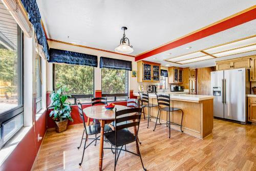 Cherry Tree Lodge