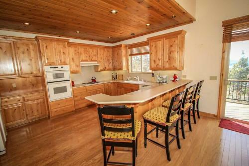 Starlight Vistas-1524 By Big Bear Vacations
