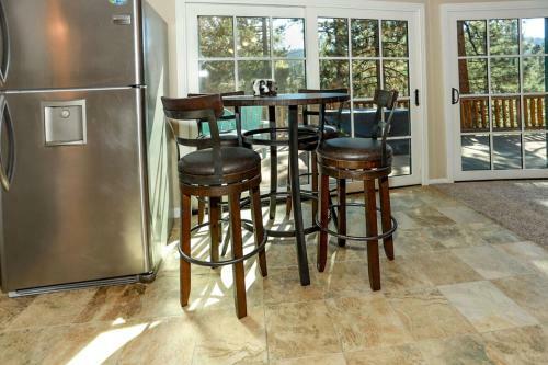 Chalet Monterey - 1955 By Big Bear Vacations