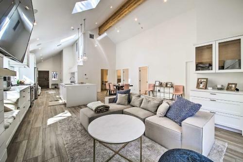 Modern Luxe Ski Retreat, 5 Min To Snow Summit