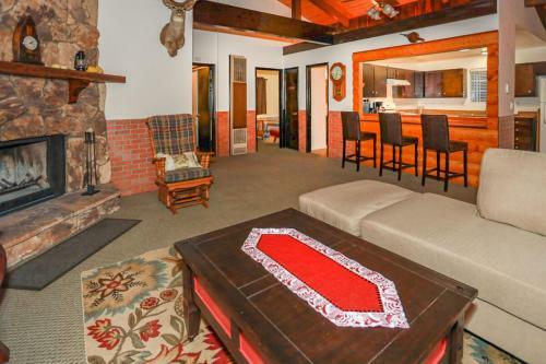 Moonridge Sunshine #1988 By Big Bear Vacations