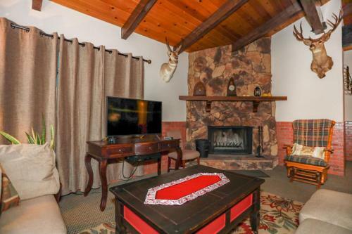 Moonridge Sunshine #1988 By Big Bear Vacations