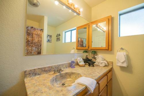 Bear Creek Inn
