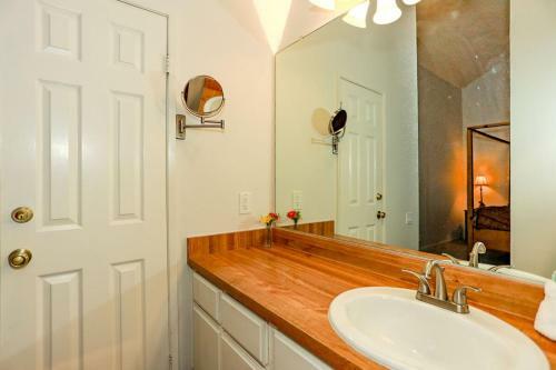 Cienega Getaway - 1952 By Big Bear Vacations