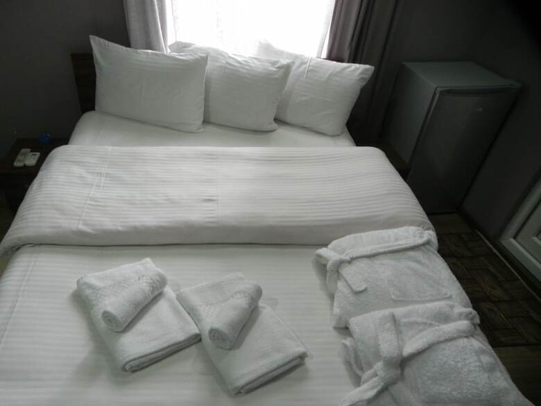 Hotel Leon