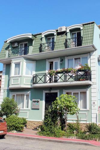 Hostal Hotel Elegant