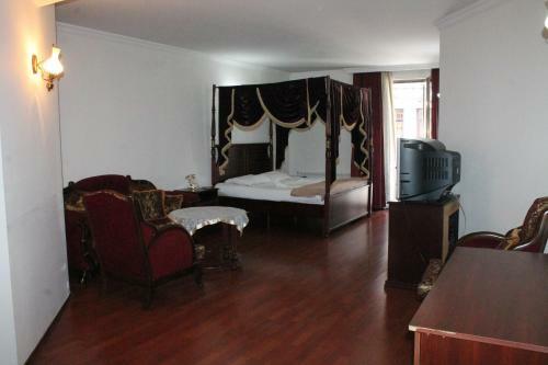 Ritsa Hotel