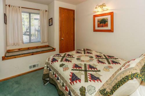 Black Diamonds View - 1917 By Big Bear Vacations
