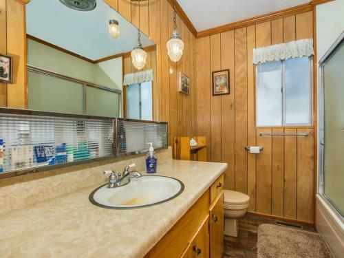 Cozy Bear - 1948 By Big Bear Vacations