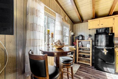 Big Bear Cozy Cabin