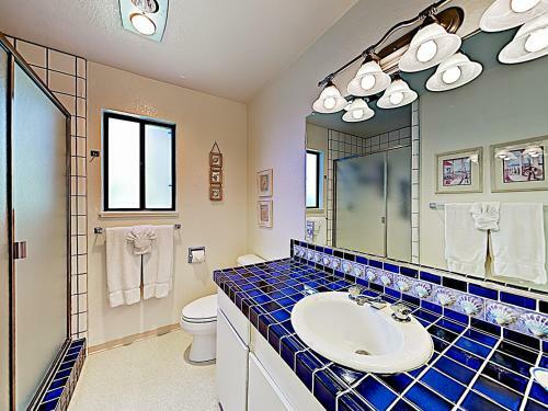 New Listing! Modern Beach Dream With Ocean Views Home