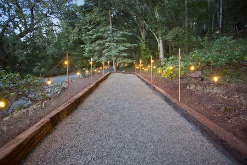 Tranquil Calistoga Retreat Home