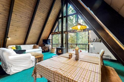 Sway Chalet