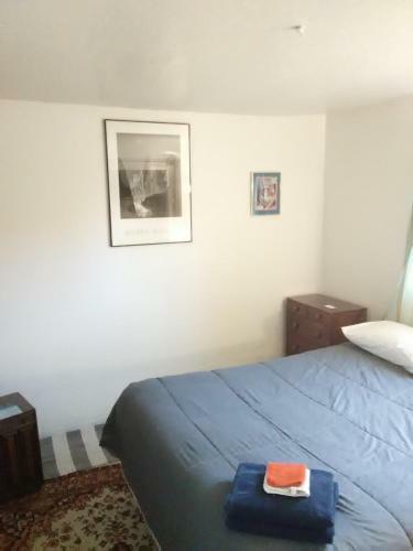 Lakeside Hostel & Guest House