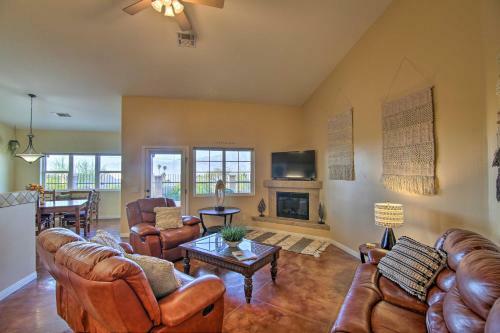 House With Mountain Views - 13 Mi To Dt Palm Springs