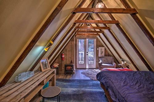 Cozy, Pet-friendly Mtn Cabin About 1 Mi To Lake Gregory