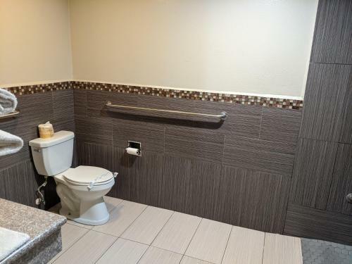 Motel Passport Inn & Suites