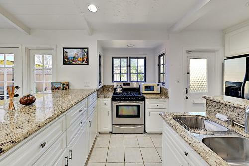 2711saub Cottage