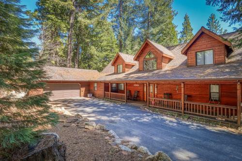 4 Bed 3 Bath Vacation Home In Dorrington