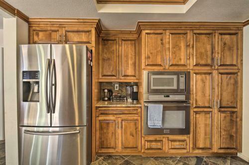 Spacious El Cajon Villa - 14 Mi From Downtown