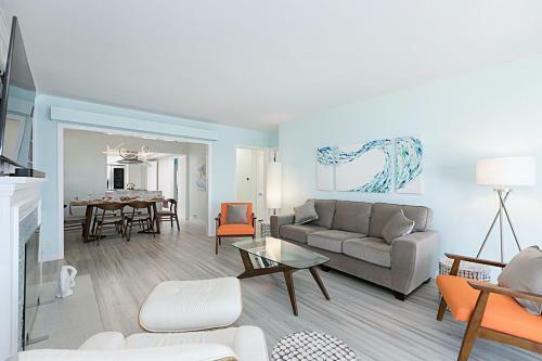 Luxe Smart Home - Oceanfront Deck - Stunning View Home