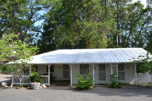 Hotel Inn At Sugar Pine Ranch